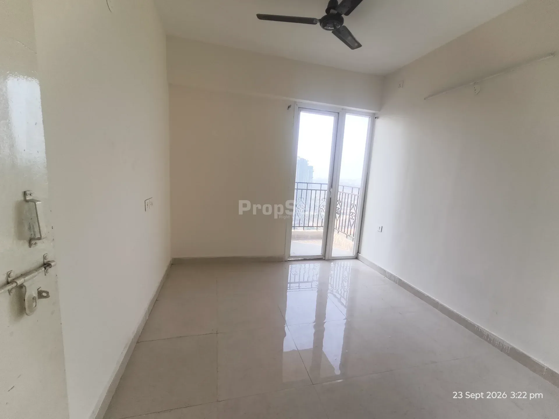 3 BHK Flat/Apartment for Sale in Signature Global Golf Greens, Sector-79, Gurgaon